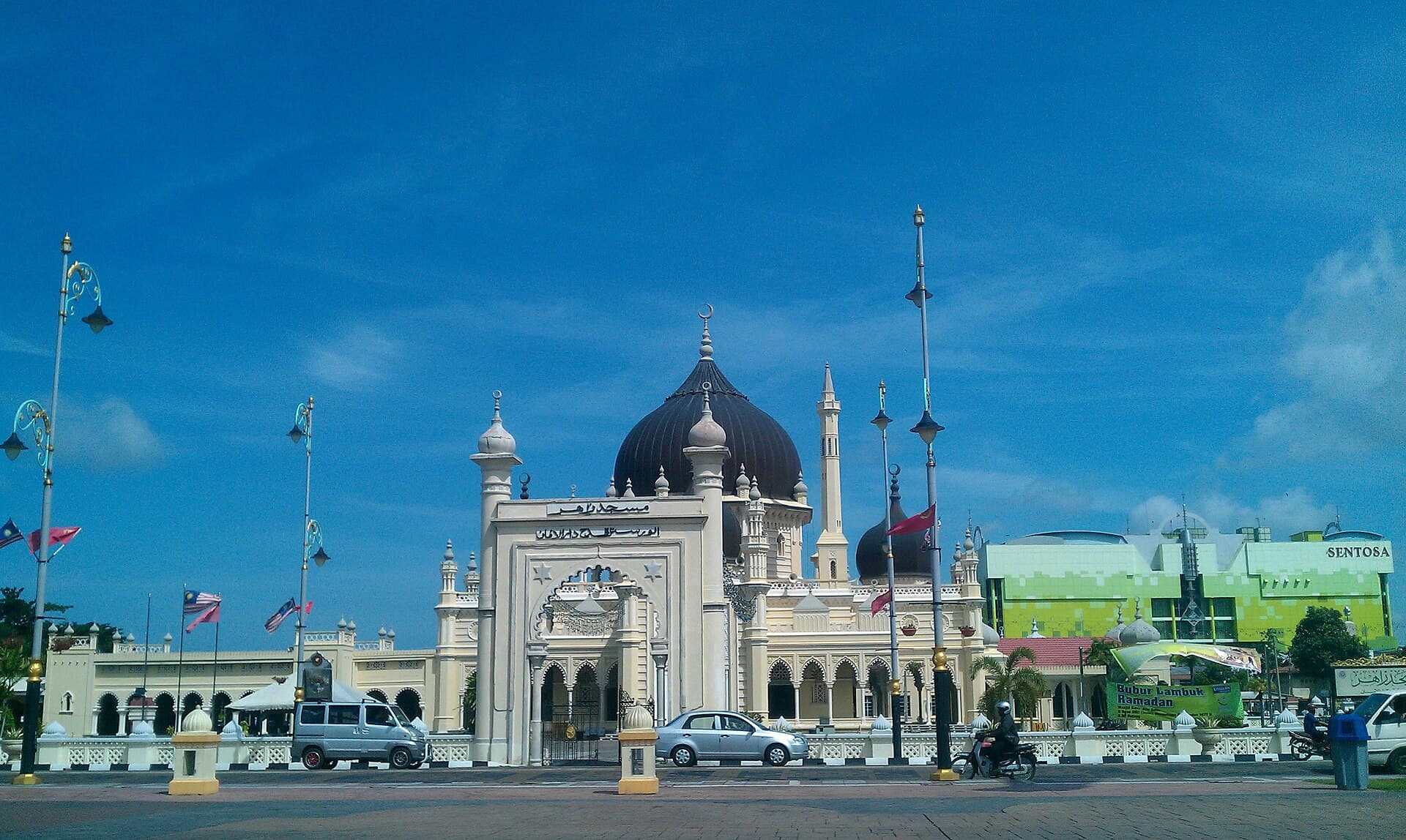 Private Chauffeur Transfer: Kuala Lumpur to Kedah